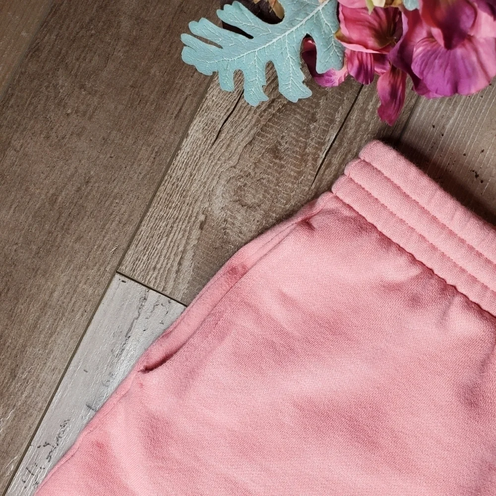PINK Victoria's Secret Coral Pink Ivy Fleece Campus Shorts Size Large EUC